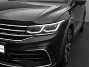 Volkswagen Tiguan 1.4 TSI eHybrid R-Line Business+ · Panoramadak · Trekhaak · 360°Camera · Stoelverwarming · Apple/Android Car Play · 20'' velgen ·