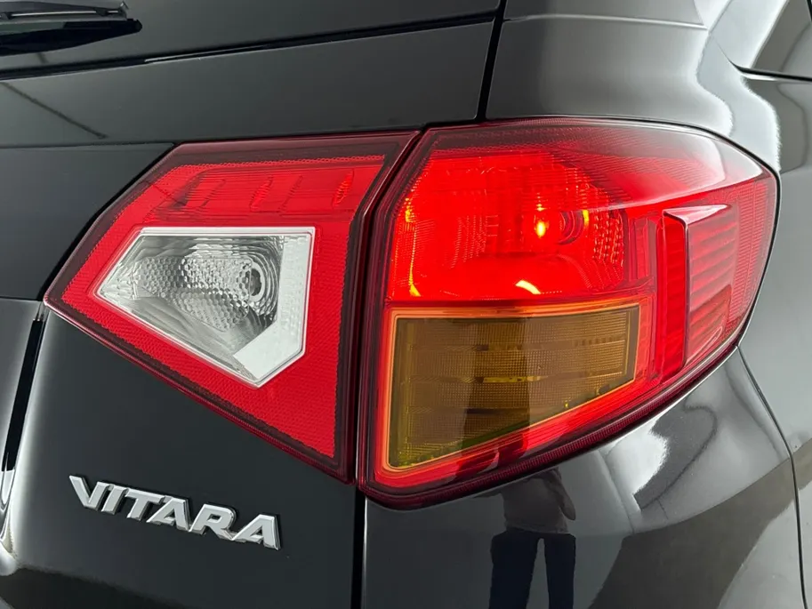 Suzuki Vitara 1.6 High Executive | Panoramadak | Adaptieve Cruise Control | Trekhaak