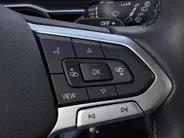 Volkswagen Polo 1.0TSI/95PK R-Line · Apple/Android Car Play · Camera + Parkeersensoren · Cruise control adaptief · Clima ·  Garantie t/m 27-06-2028 100000km.