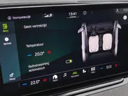 Škoda Enyaq iV 60 Selection 132kW/180 PK · Navigatie · Leder/stof · Apple/Android Car Play · Camera