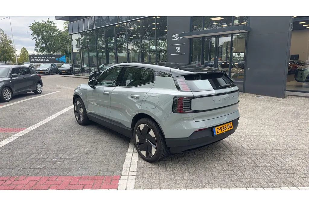Volvo EX30 Single Motor Extended Range Plus 69 kWh