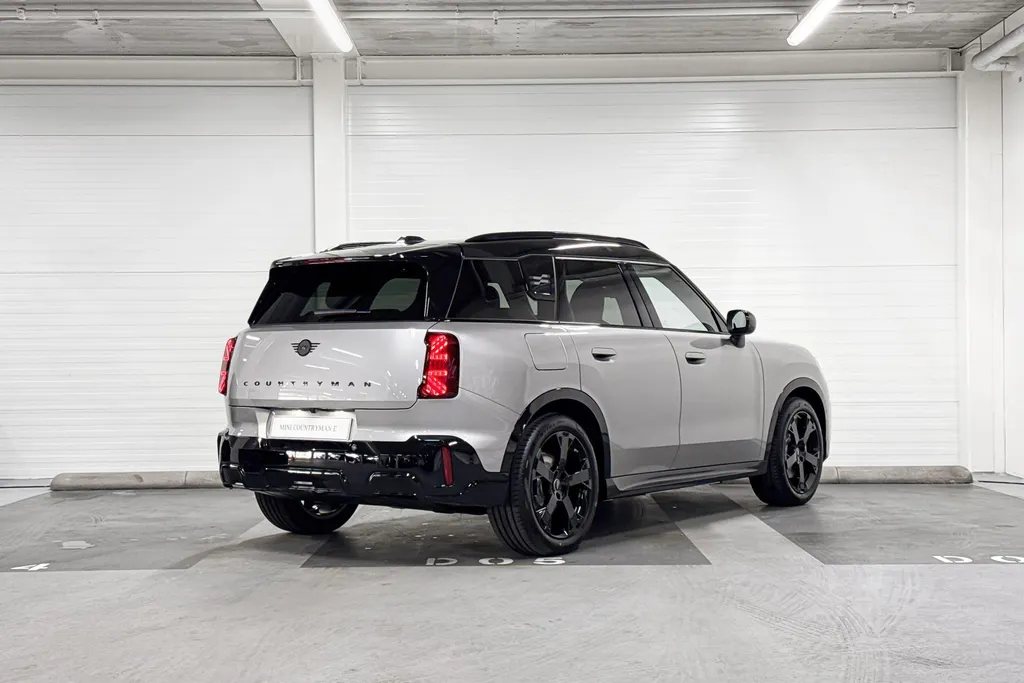 MINI Countryman Electric E John Cooper Works M