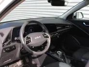 Kia Niro EV DynamicLine 64.8 kWh | Clima | Camera | Cruise adapt. | Carplay | Navi | 17' LM |