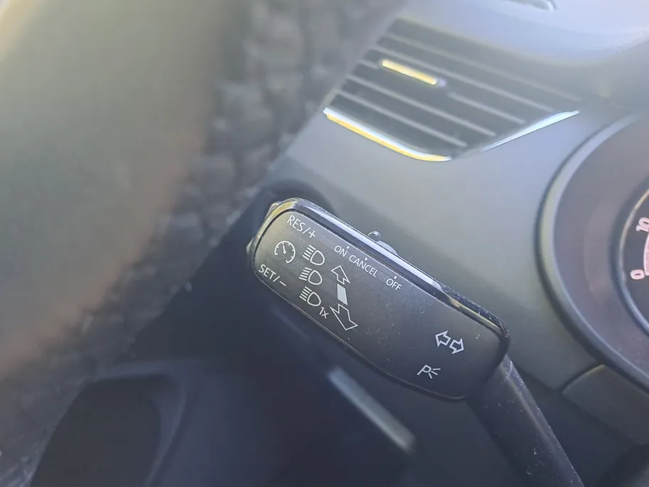Škoda Octavia Combi 1.0 TSI Greentech Business Edition | Navigatie | Cruise Control | LM Velgen  | Apple Carplay/Android Auto | Parkeersensor achter | DAB