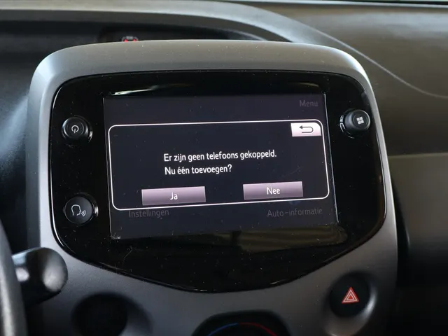 Toyota Aygo 1.0 VVT-i x-play Automaat | Camera | Apple Carplay & Android Aut