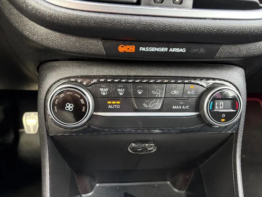 Ford Fiesta 1.0 EcoBoost ST-Line 125PK 3drs | 1e Eigenaar | NL-Auto | Climate Control | Navigatie | Parkeersensoren | Privacy Glass | Apple Carplay / Android Auto
