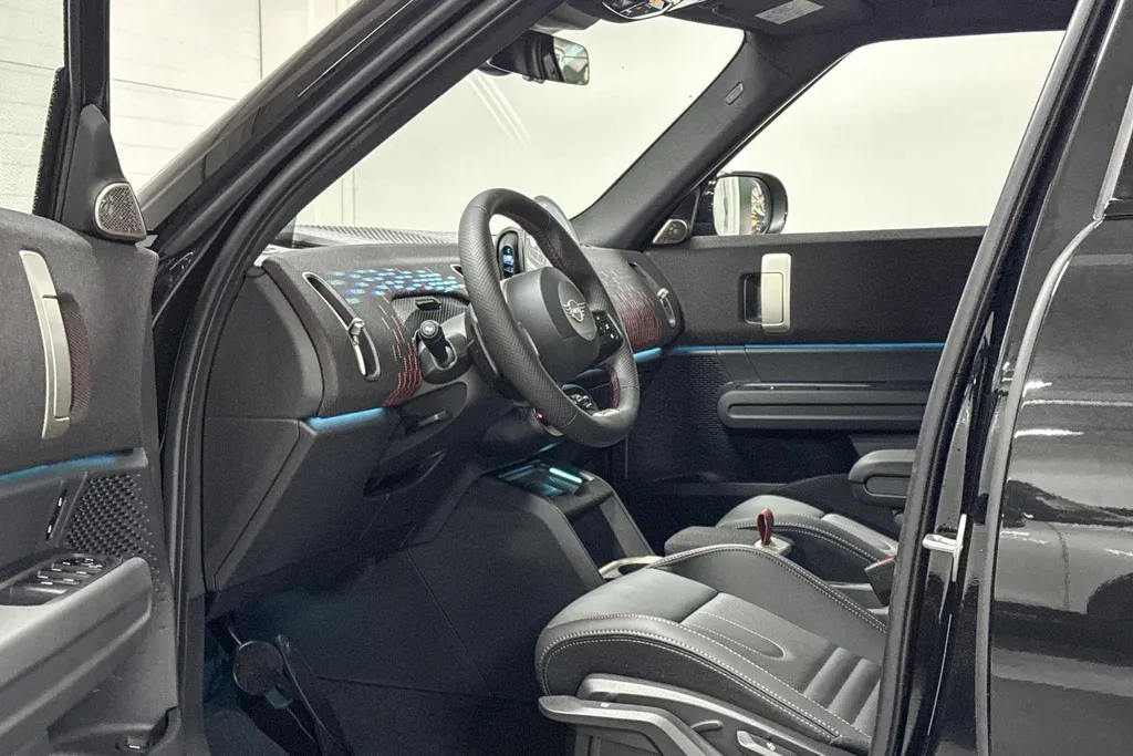 MINI Countryman C John Cooper Works L