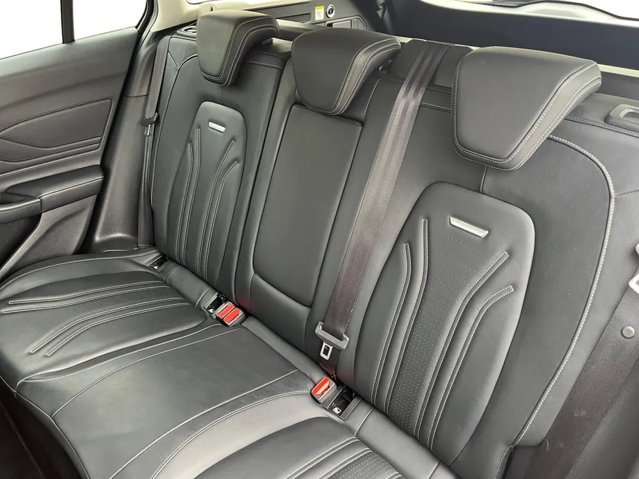 Ford Focus Wagon 1.5 EcoBoost Vignale | Parkeercamera | Adaptieve Cruise Control | Leder | Stoel- en stuurverwarming