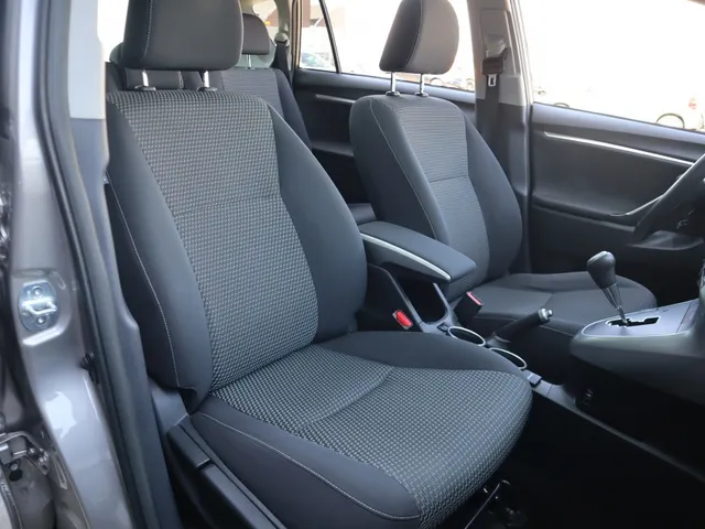 Toyota Verso 1.8 VVT-i Aspiration Automaat | PanoDak | Trekhaak | All Seasons