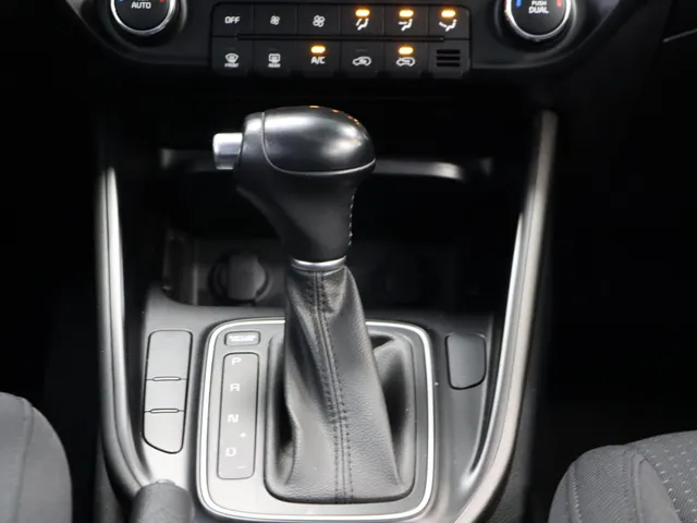 Kia Carens 2.0 GDi BusinessLine Automaat Trekhaak