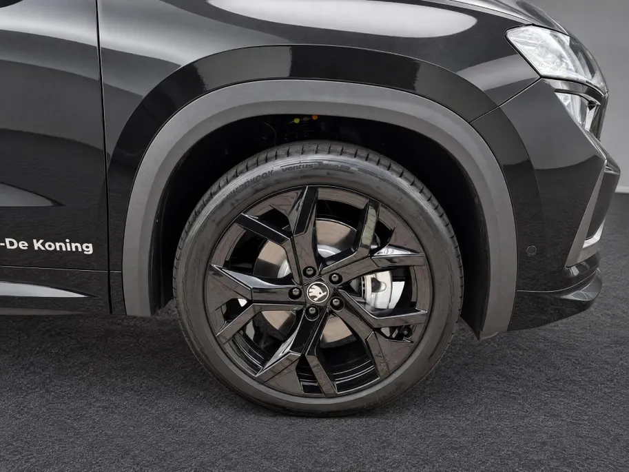Škoda Kodiaq 1.5 TSI PHEV Sportline Business | Comfort Pakket | 20 inch velgen Rila, zwart | Parkeer Pakket | Trekhaak wegklapbaar | panoramisch schuif-/kanteldak |