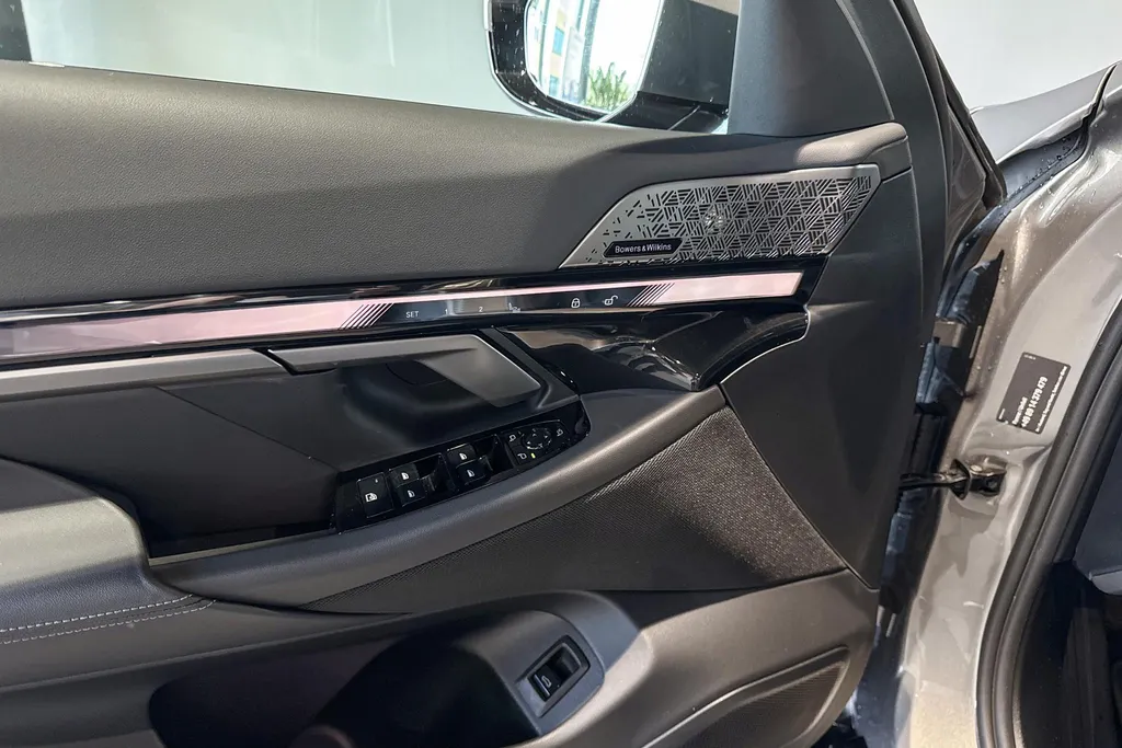 BMW 5 Serie Touring 550e xDrive
