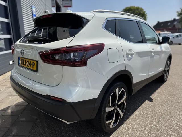 Nissan QASHQAI 1.3 DIG-T Premium Edition automaat