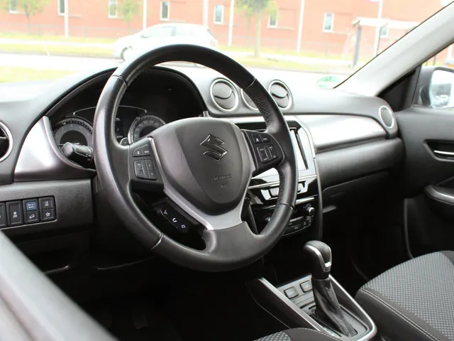 Suzuki Vitara 1.5 Hybrid Select AllGrip Automaat | Navi | Adap. Cruise | Clima | Camera | Lm-Velgen