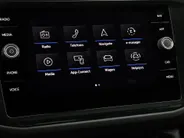 Volkswagen Tiguan 1.4 TSI eHybrid 245pk DSG R-Line Business · Camera · Dodehoeksensor · Stuur- & Stoelverwarming · Matrix LED · Keyless · 19'Velgen ·