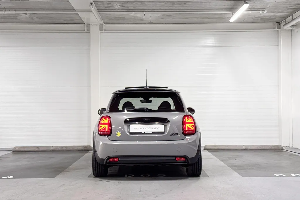 MINI Cooper 3-deurs Electric MINI Yours