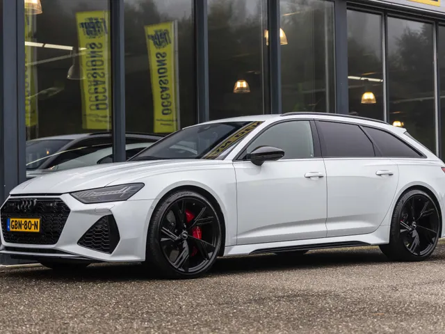 Audi RS6 Avant RS 6 TFSI quattro