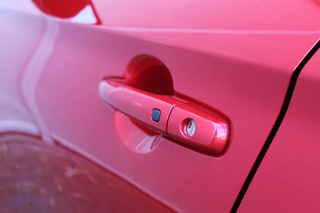 Suzuki Swift 1.2 Select | Actiekorting €2200,- | Private Lease Vanaf €299,- p/m | Lichtmetalen velgen | Leder stuurwiel | Stoelverwarming | Apple/Android Carplay |