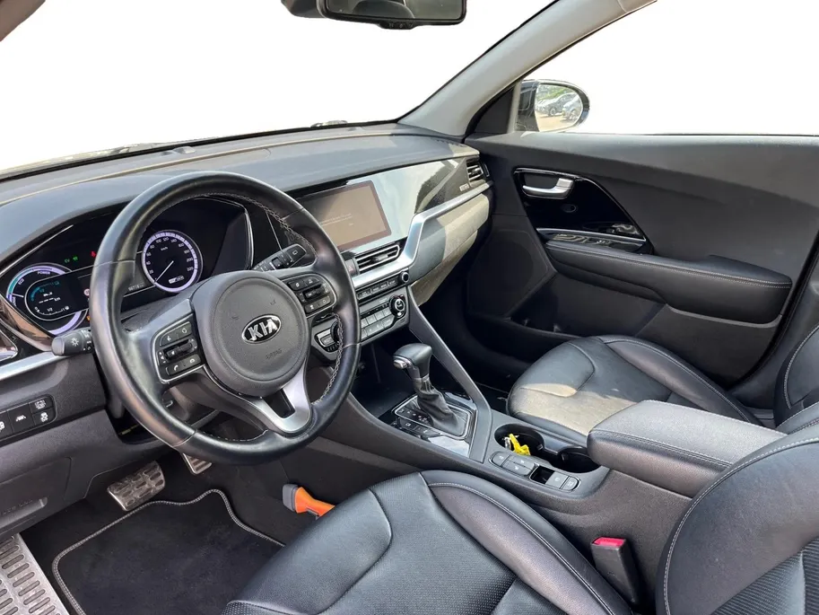 Kia Niro 1.6 GDi Hybrid DynamicPlusLine | Keyless entry | Stoelverwarming | Privacy glass | Dodehoekdetectie