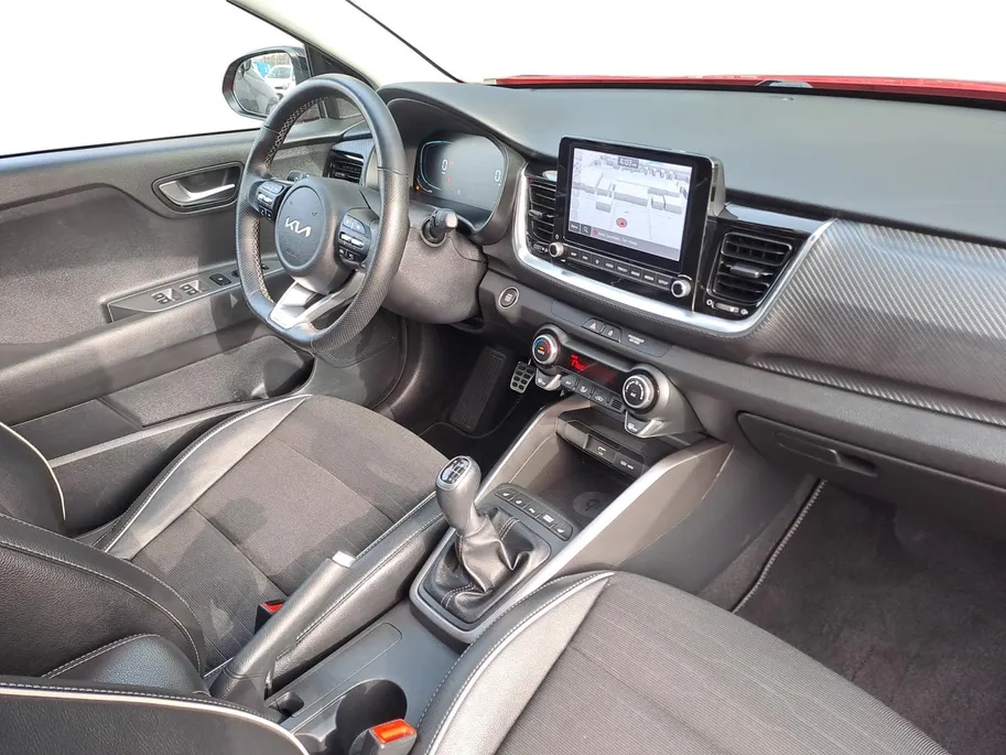Kia Stonic 1.0 T-GDi MHEV GT-PlusLine | PRIVATE LEASE VANAF 373,- |1e Eigenaar | Meest luxe uitvoering | Schuif-/kanteldak | Metallic lak | Cruise Control | camera | Carplay | Fabrieksgarantie | NAP