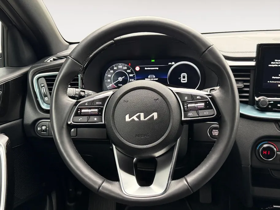 Kia Ceed 1.0 T-GDi Design Edition | Camera | LED | Stoel + Stuurverwarming | Apple Carplay / Android Auto | Halfleder