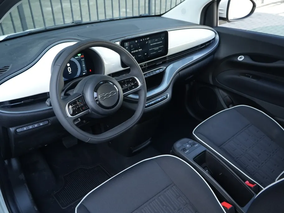 Fiat 500e 42 kWh | Carplay | Cruise | Clima | DAB | Bluetooth