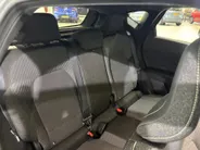 Renault Captur 160PK E-Tech Full Hybrid Techno Automaat | Camera | Parkeersensoren | Adaptive Cruise Control | Climate Control | Apple CarPlay/Android Auto | Full LED | Licht & Regen Sensor | Lichtmetalen Velgen |