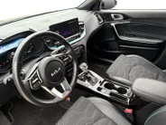 Kia Ceed Sportswagon 1.0 T-GDi MHEV Design Edition | Stoel en stuurverwarming | Navigatie | Camera | Apple Carplay / Android Auto | Elektrisch achterklep |