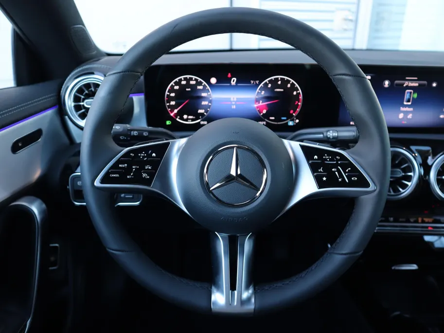 Mercedes-Benz CLA Shooting Brake 180 Star Edition Luxury Line