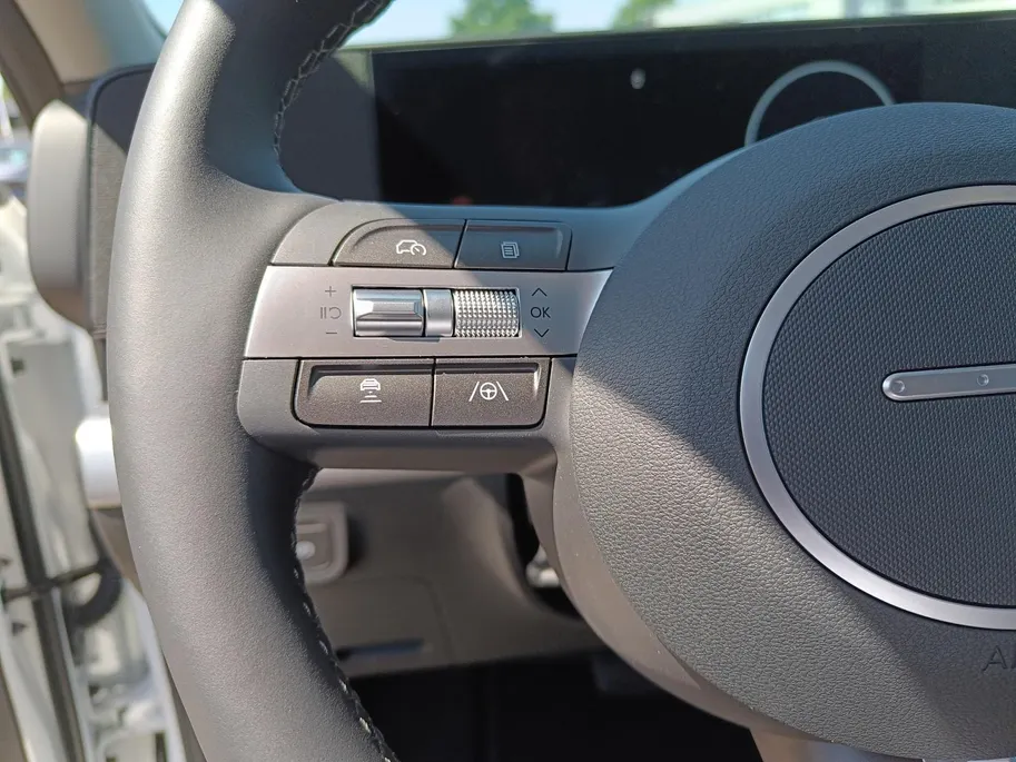 Hyundai Kona 1.6 GDI HEV Premium Sky |