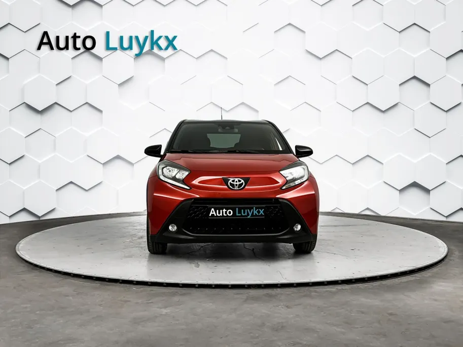 Toyota Aygo X 1.0 VVT-i S-CVT Pulse Plus Automaat | Keyless Entry | Parkeersensoren voor + achter | 17'' L.M. Velgen