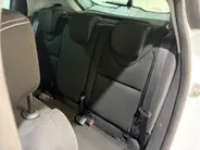 Renault Clio 90PK TCe Limited | Camera | Airco | Cruise Control | Lichtmetalen Velgen | Bluetooth | Keyless Entry | Elektrische Ramen & Spiegels | Parkeersensoren | Armsteun |