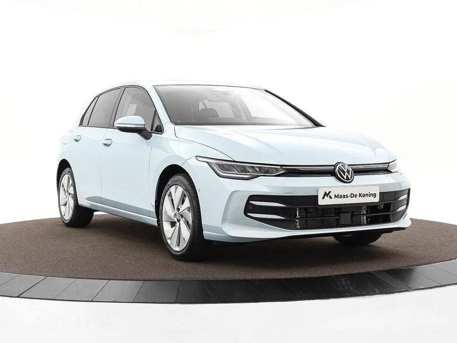 Volkswagen Golf Life Edition 1.5 eHybrid 204 PK 6 versn. DSG · Achteruitrijcamera · Draadloze telefoonlader · Comfort pakket ·