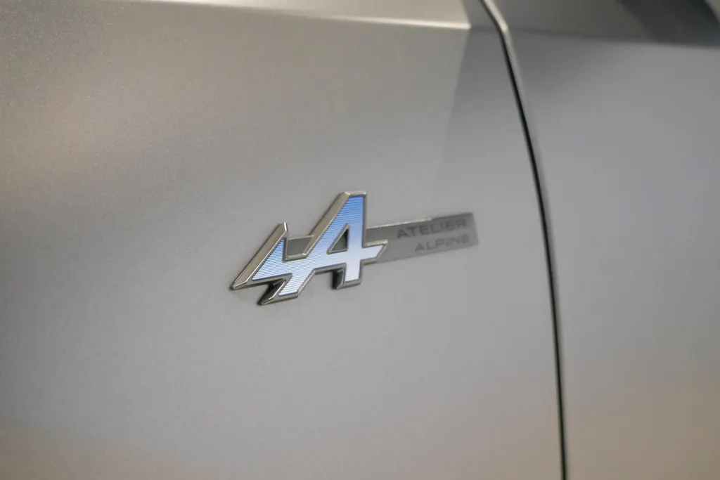 Renault Rafale 1.2 E-Tech 4x4 plug-in hybrid 300 atelier Alpine *Automaat*Navi+360Camera*Harman Kardon*Pack Winter*Climate Control*Solar Bay Pano*VOL OPTIES!