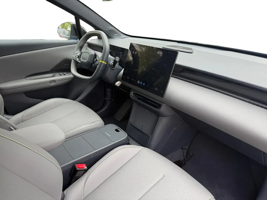 Lynk & Co 02 More 66 kWh 360 Camera | Panodak | Addaptive cruise control | Stuur + stoelverwarming | Rest fabrieksgarantie