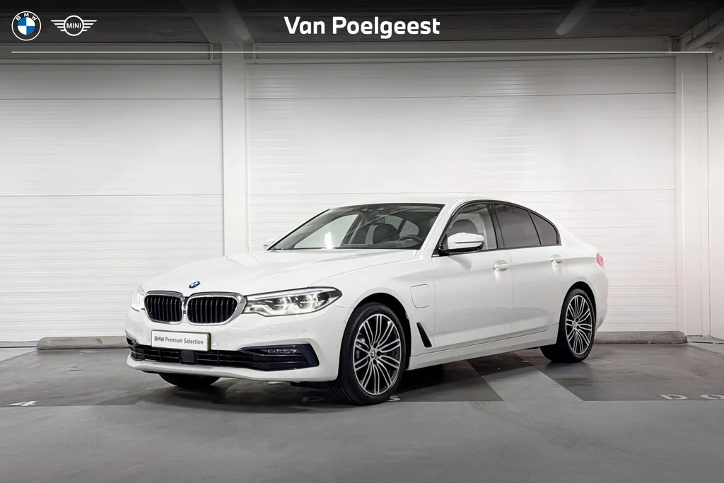 BMW 5 Serie Sedan 530e iPerformance High Executive