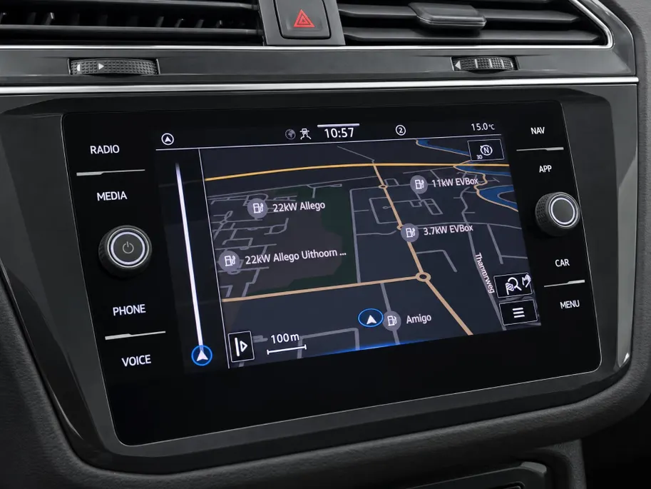 Volkswagen Tiguan 1.4 TSI 245pk DSG eHybrid Elegance · Panoramadak · Camera · Park Assist · Apple/Android Car Play · Navigatie · 18'' Inch ·