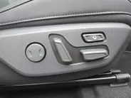 Kia Niro 1.6 GDi Hybrid ExecutiveLine Meest luxe uitvoering | Dealer onderhouden | Schuif-/kanteldak | Cruise Control Adaptief | Dodehoek Detectie | Head up Display | Stoelverwarming en Ventilatie | Harman/Kardon | Android & Carplay | NAP