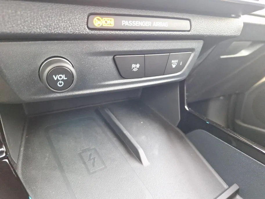Ford Puma Gen-E 46,8 kWh Select | 3.400,- Ready Set Ford Bonus | Winterpack | Comfortpack | El. achterklep | Camera | Apple Carplay&Android Auto |  Climate control | Nieuw te bestellen |