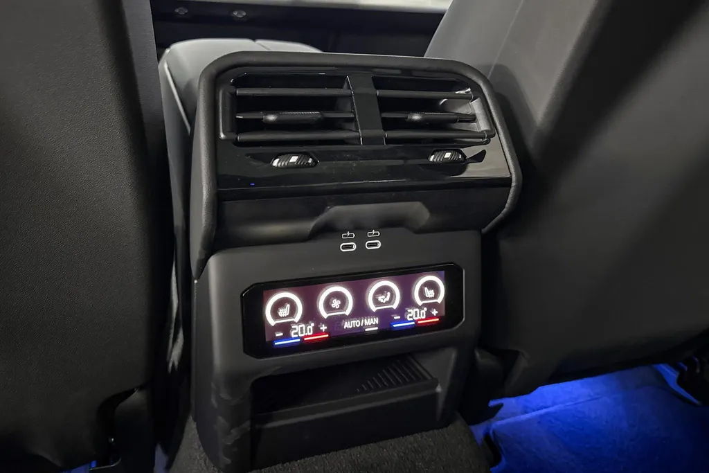 BMW i5 Sedan eDrive40