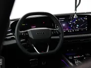 Audi A5 Avant 2.0 299pk S-tronic e-hybrid Quattro S edition · Camera · Wegklapbare Trekhaak · Apple/Android Car Play · Elek. Achterklep · 19'' Inch · Garantie t/m 05-08-2029 of 100.000km