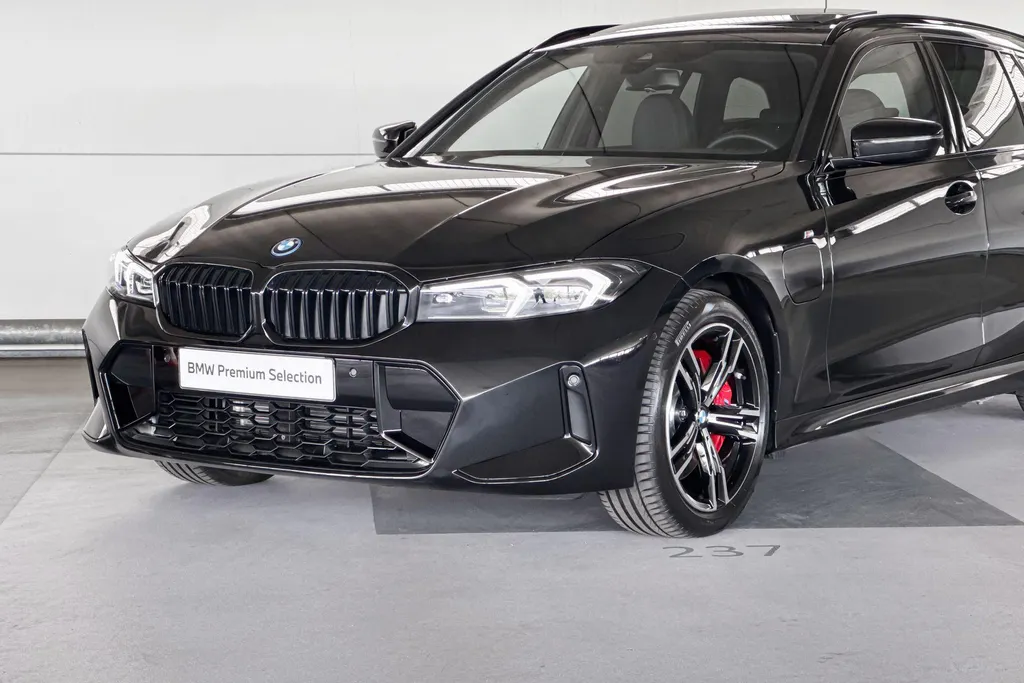 BMW 3 Serie Touring 330e