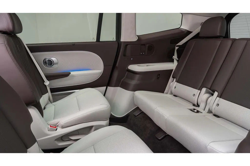 Hyundai IONIQ 9 Lounge AWD 7p. 110.3 kWh | VERSCHILLENDE KLEUREN! | € 8.500,- korting! | OP=OP | ACTIE
