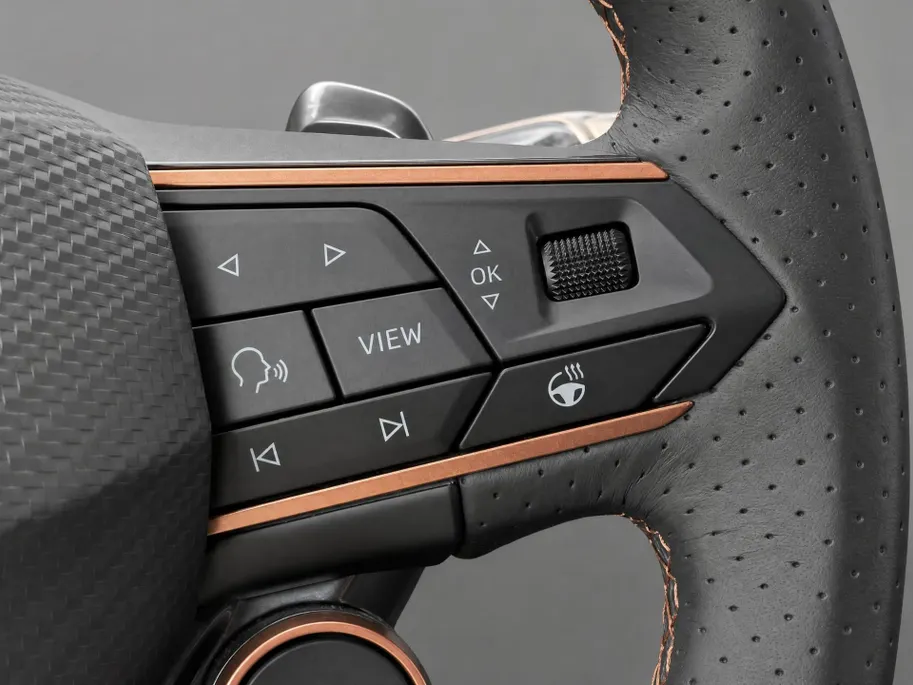 CUPRA Terramar 1.5TSI 204PK DSG e-Hybrid · Panoramadak · Trekhaak · Leder/Alcantara kuipstoelen · SENNHEISER Audio ·   Garantie t/m 05-10-2030 of 100000km.