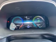 Renault Captur 1.6 E-Tech plug-in hybrid 160 techno | Apple Carplay / Android Auto | Climate Control | 17' Lichtmetaal | Cruise control