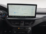 Ford Focus Wagon 1.0 EcoBoost Hybrid ST Line | Navigatie | Winterpakket | Parkeersensoren | Cruise Control | Android Auto/ Apple Carplay | 12 maanden garantie