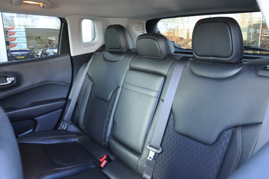 Jeep Compass 1.3T Limited