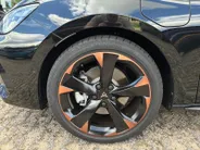 CUPRA Leon Sportstourer 1.5 TSI e-Hybrid Business 204 PK l Dynamic Design l Trekhaak l Sennheiser