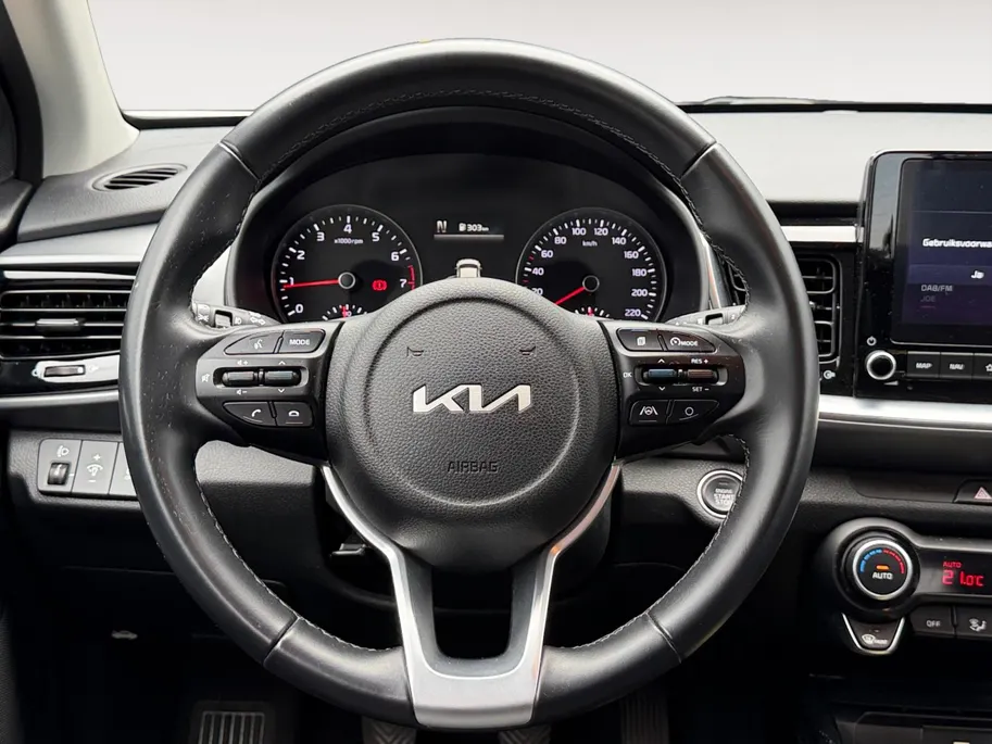 Kia Stonic 1.0 T-GDi MHEV DynamicPlusLine | Zeer nette auto | Navigatie | Apple CarPlay & Android Auto | Trekhaak | Achteruitrijcamera |