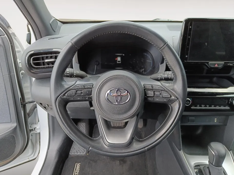 Toyota Yaris Cross 1.5 Hybrid First Edition | Trekhaak | Apple Carplay/Android Auto | Auto emergency stop | Climate control | Adaptive cruise control